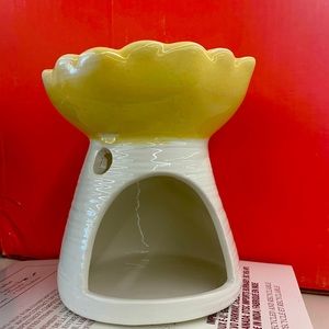 Bath and Body Works Candle Holder